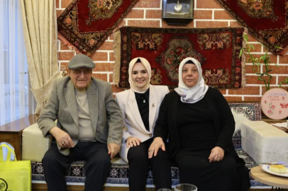 Bakan Göktaş, 56 yıllık evli çiftin çay davetini geri çevirmedi