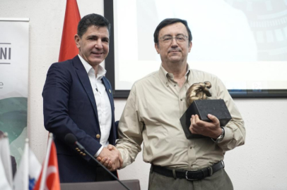 "Başarı için gençleri anlamak ve doğru yönetmek şart"