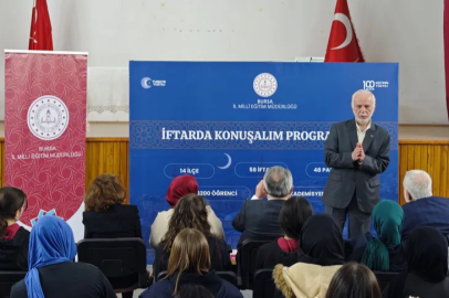 Prof. Dr. Mustafa Kara, Bursa Kız Lisesi öğrencileriyle bir araya geldi