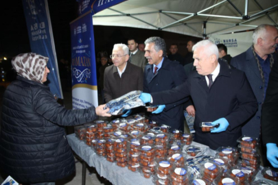 Büyükşehir’den Gemlik’te 3 bin kişilik iftar sofrası