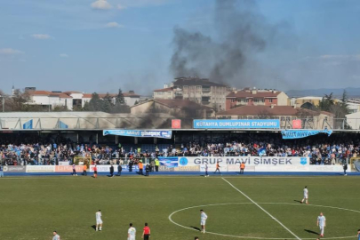 Bursaspor-Kütahyaspor maçında yangın paniği