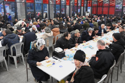 Osmangazi’nin iftar sofraları dolup taşıyor