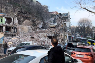 Bursa'da genci yaşlısı, bu çalışmayı izliyor