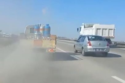 Tüp kamyonunun lastiği patladı: Korku dolu anlar kamerada