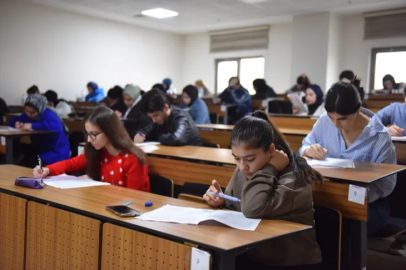 Bursa'da üniversite adaylarına sınav provası