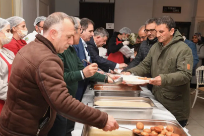 Osmangazi Belediyesi Panayırda iftar sofrası kurdu