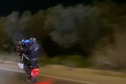 Bursa'da motosiklet sürücüsünden tehlikeli şov
