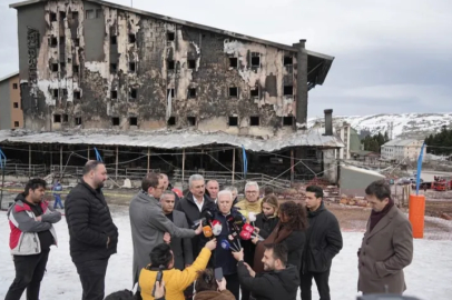 Bozbey, yanan otel bölgesinde incelemede bulundu