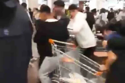 Bursa'da müşterilerle çalışanlar arasında kavga çıktı
