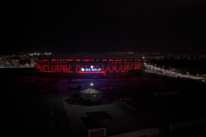 A Milli Kadın Futbol Takımı için Sivas 4 Eylül Stadı ışıklandırıldı