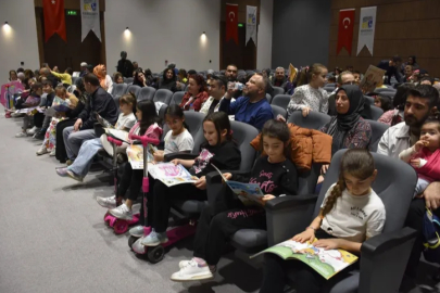 Karacabey Belediyesi kütüphaneler haftasında kitap ve eğlenceyi birleştirdi