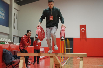 Bursa'da  sanki Survivor..İtfaiye eri olabilmek için ter döktüler