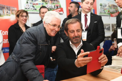 Osmangazi Belediyesi Serhan Asker’i okurlarıyla buluşturdu