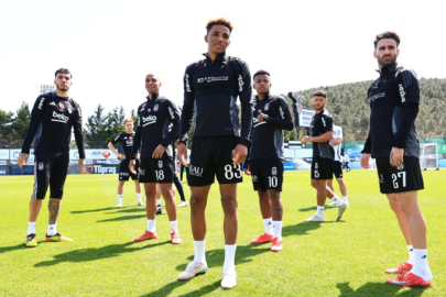 Beşiktaş kondisyon ve taktik çalıştı