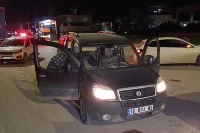 Bursa'da seyir halindeki aracı kurşuna dizdiler: 1 ağır yaralı