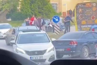 Bursa'da  sürücüler sokağı boks ringine çevirdi