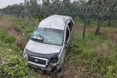 Bursa'da kontrolden çıkan araç tarlaya yuvarlandı: 3 yaralı