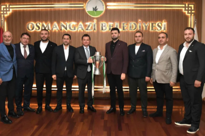 Bursaspor’un şampiyonluk kupası Osmangazi Belediyesi’nde
