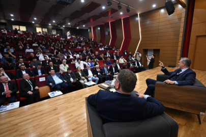 Başkan Burkay Mudanya Üniversitesi’nde Gençlerle Buluştu