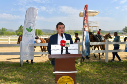 Osmangazi’de geleneksel rahvan at koşusu coşkusu