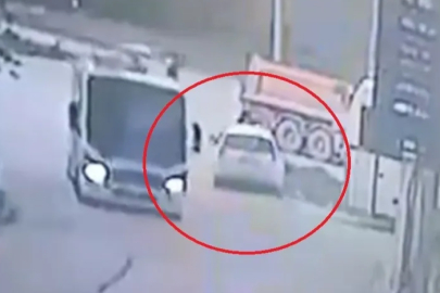 Bursa'da önce yol kenarındaki kadına, sonra araçlara çarptı