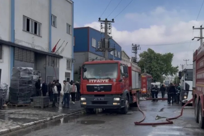 Bursa’da iki fabrikayı etkileyen yangın tamamen söndürüldü