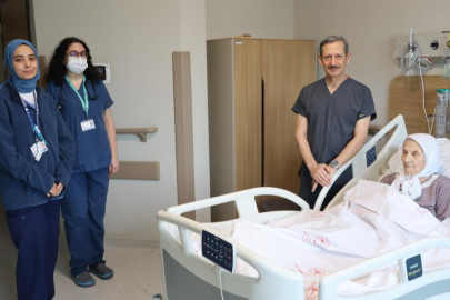 104 yaşındaki hasta, kalp ameliyatıyla sağlığına kavuştu