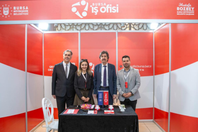 Bursa Büyükşehir, kariyer yolculuğunda gençlerin yanında