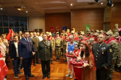 Bursa’da ‘özel askerler’ için kına eğlencesi