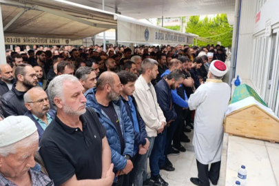 Trafik kazasında hayatını kaybeden şahıs İnegöl'de toprağa verildi