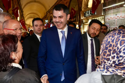 Bakan Murat Kurum, Bursa çarşı esnafını ziyaret etti