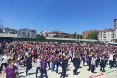 Mudanya'da 820 öğrenci zumba yaptı