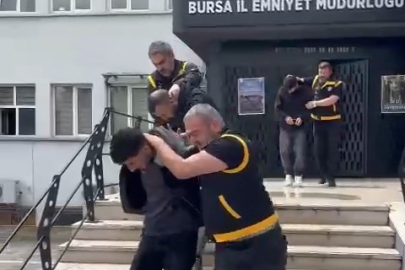 Bursa'da kasklı berber katilleri yakalandı