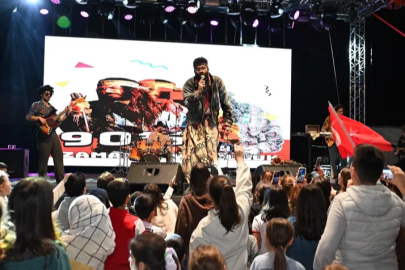 Yıldırımlı gençlere gündüz yarışma, gece konser