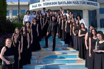 Zeki Müren Güzel Sanatlar Lisesi Çoksesli Korosu’ndan uluslararası başarı