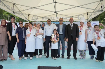 Özel şeflerden renkli tarifler: 'Engelsiz Mutfak' Bursa’da yarıştı