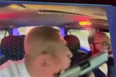 Bursa'da takside dehşet anları...Taksiciyi silahla gezdirdi, sonra da parasını gasp etti