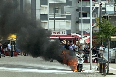 Bursa'da motosiklet alev alev yandı