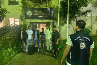 Bursa'da kaçak göçmen operasyonu: 2 şüpheli ve 7 göçmen yakalandı