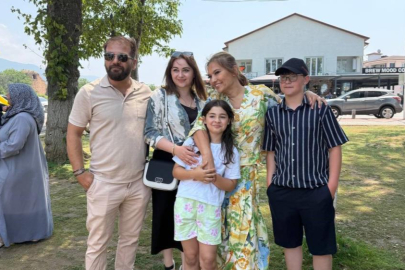 Demet Akalın'dan minik hayranına jest