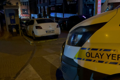 Bursa'da silahlı saldırı: Otomobil kurşunlandı, şüpheliler aranıyor