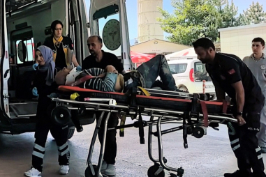Bursa'da inşaat kazası: 2. kattan düşen işçi ağır yaralandı