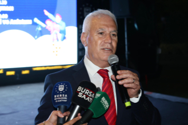 Bozbey: Bilimle büyüyen nesiller için yola çıktık