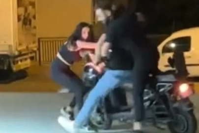 Bursa’da parkta gergin anlar: Genç kız çevreye saldırdı