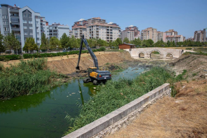 Büyükşehir’den Ayvalı Dere’de temizlik ve ıslah çalışması