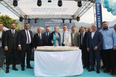 BTÜ’de mezuniyet sevinci ve 15. yıl gururu bir arada