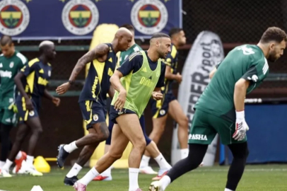 Fenerbahçe, UEFA'ya listesini bildirdi