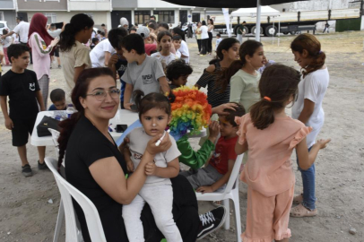 Karacabey’de sokaklar çocukların kahkahalarıyla şenleniyor