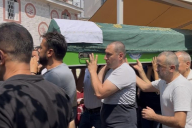 Bursa'da düğün öncesi hayatını kaybeden genç defnedildi