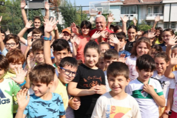 Nilüfer’de çocuklara spor sevgisi aşılanıyor